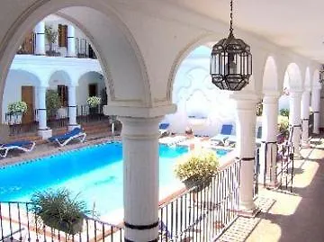 Apartamentos La Fonda بينالماذينا إسبانيا