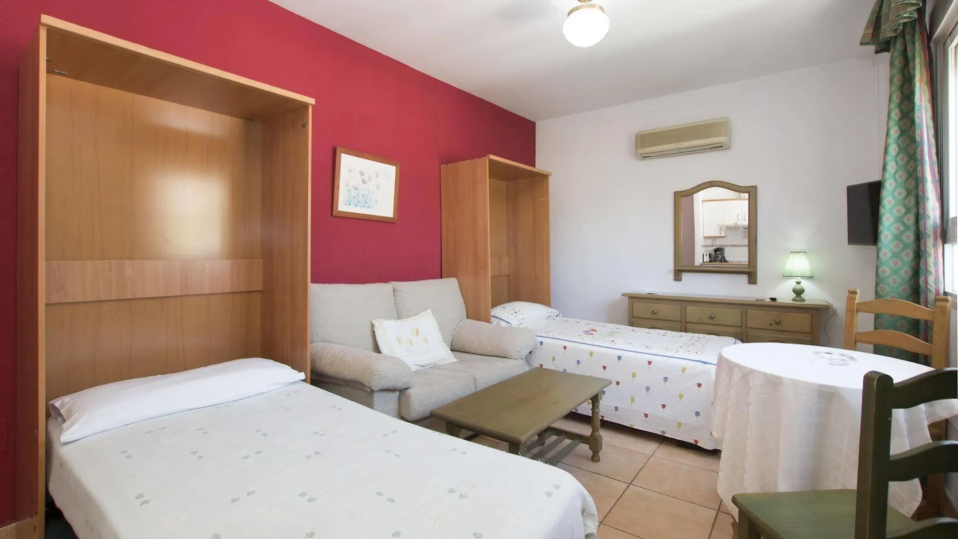 Apartamentos La Fonda بينالماذينا 0*,  إسبانيا