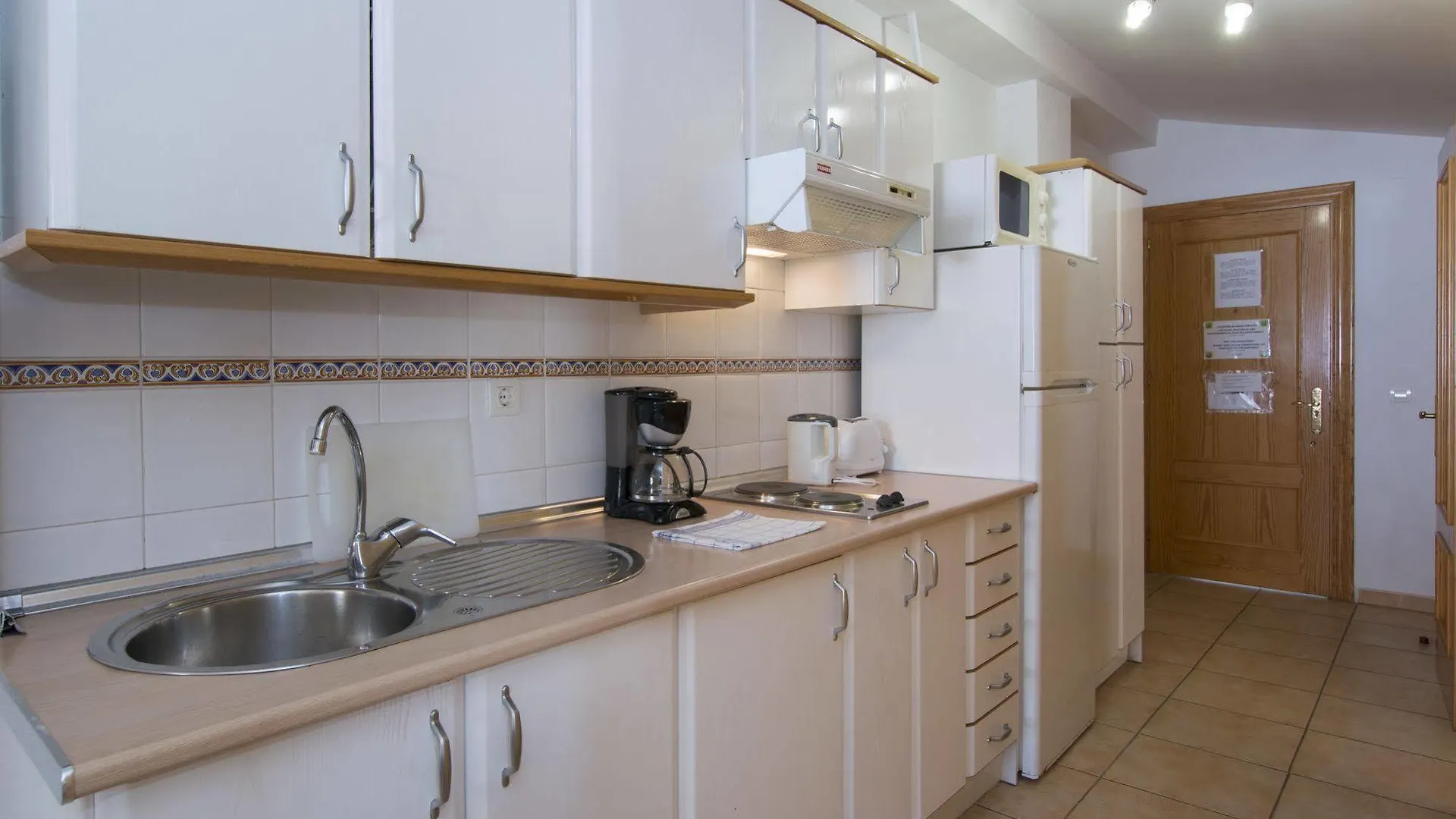 Apartamentos La Fonda بينالماذينا شقة